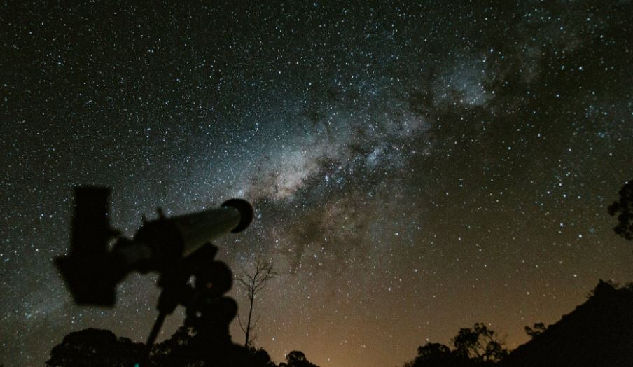 Night sky filled with stars 