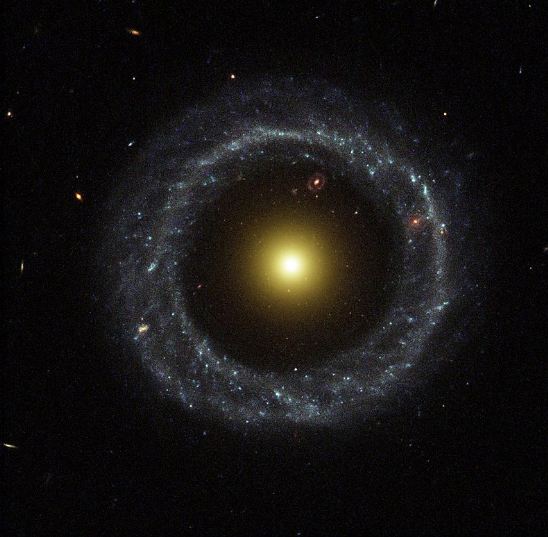 Hoag’s object