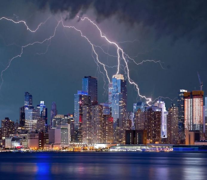 lightning in the sky above the skyscrapers