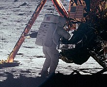 Armstrong_on_Moon