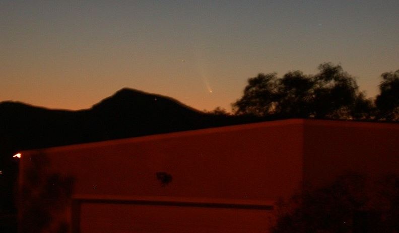 Comet McNaught spotted from Namibia.