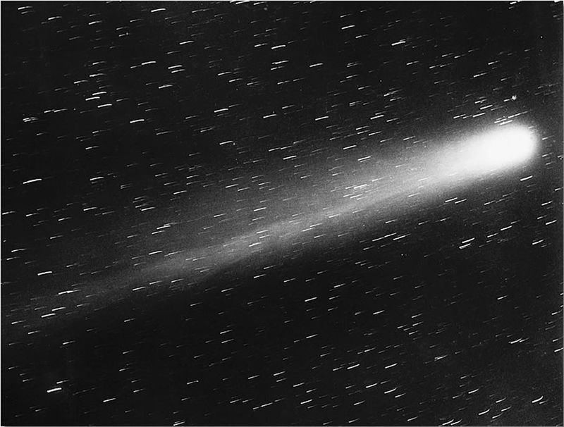 Halley’s Comet in 1910.